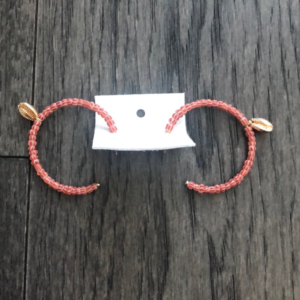 Free People boho seashell woman’s earrings - Picture 2 of 10